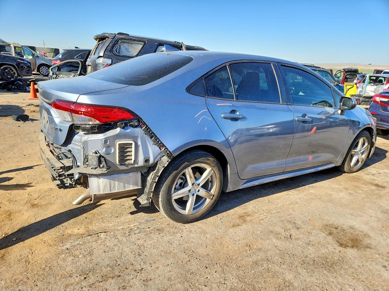 2022 Toyota Corolla Le - Фото 3