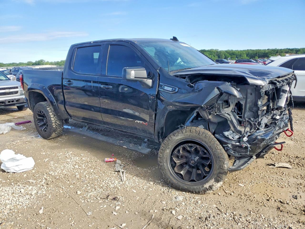 2020 GMC Sierra K1500 At4 - Фото 4