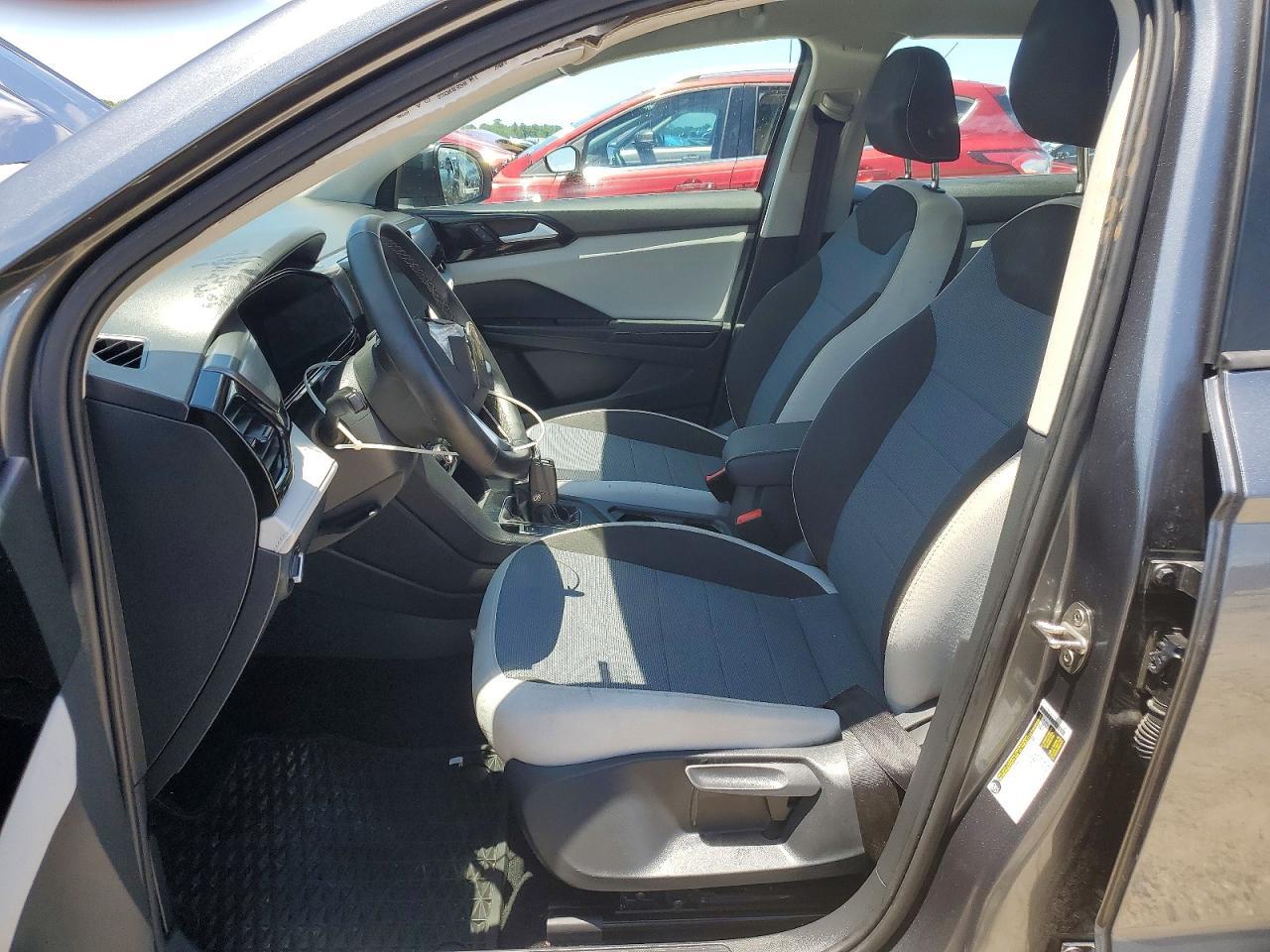 2025 Volkswagen Taos S - Фото 7