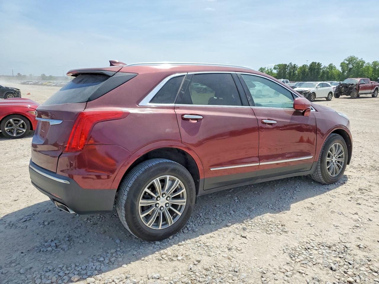 2018 Cadillac Xt5 Luxury - Image 3