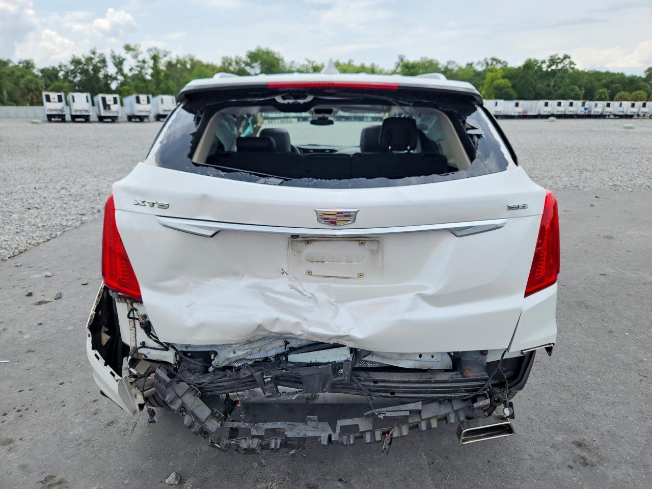 2018 Cadillac Xt5 Luxury - Image 6