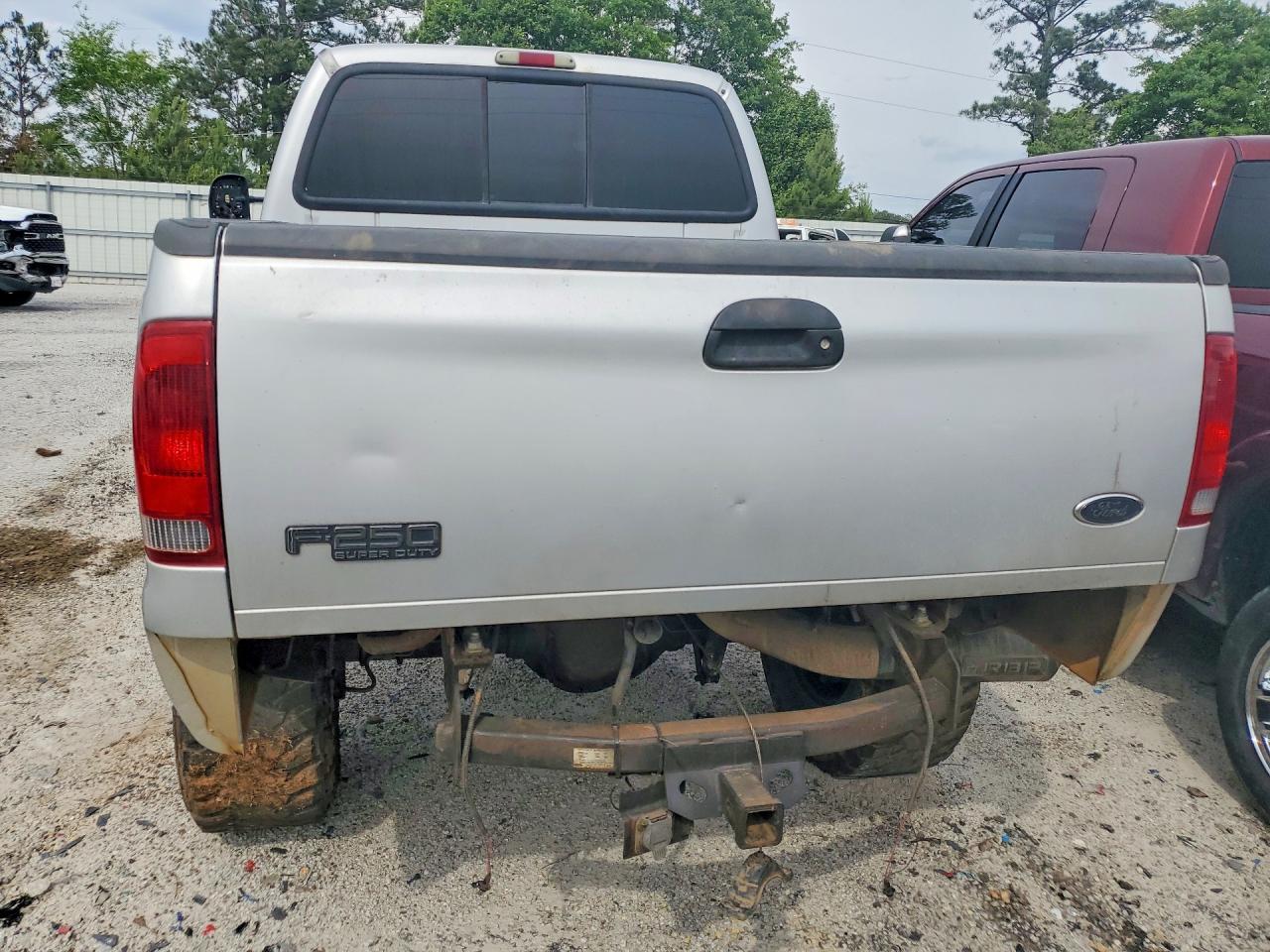 2004 Ford F250 Super Duty - Image 6