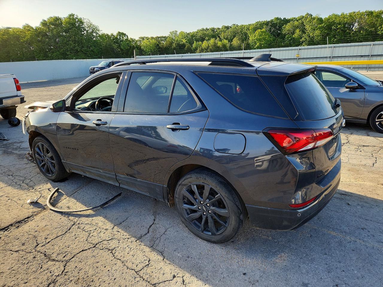 2022 Chevrolet Equinox Rs - Фото 2