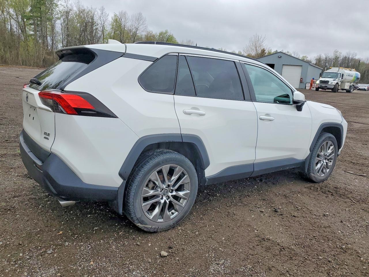 2020 Toyota Rav4 Xle - Фото 3