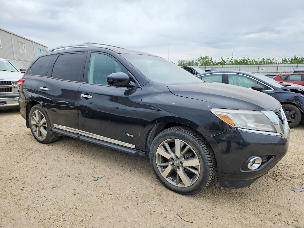 2014 Nissan Pathfinder Hybrid Sv - Image 4