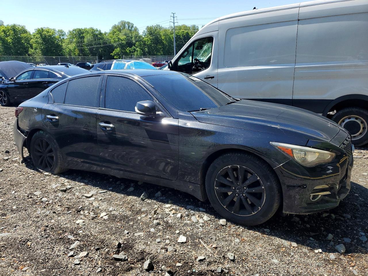 2015 Infiniti Q50 Premium - Image 4