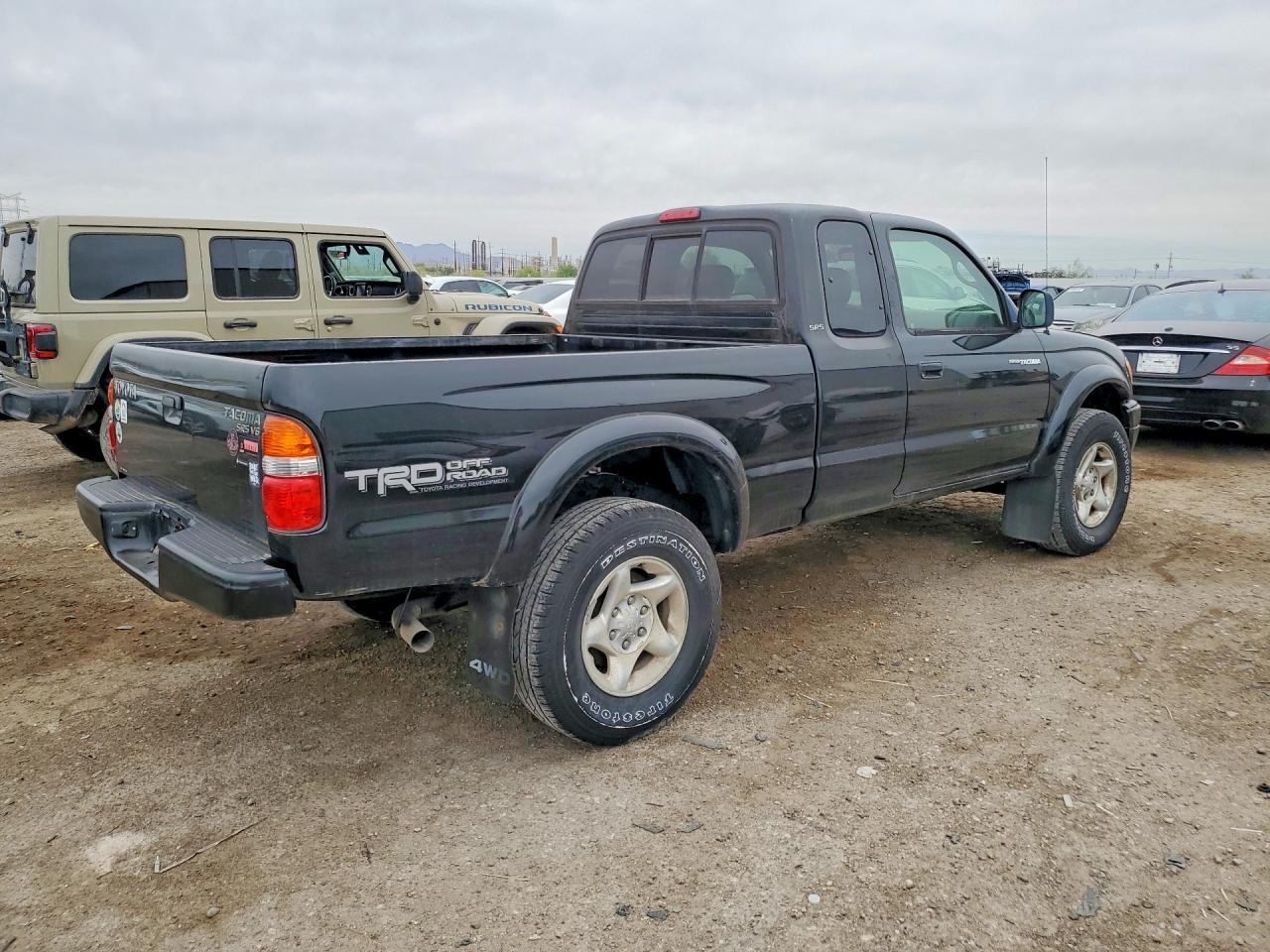 2004 Toyota Tacoma Xtracab - Image 3