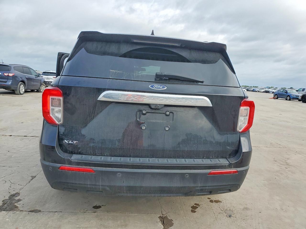 2022 Ford Explorer Xlt - Фото 6