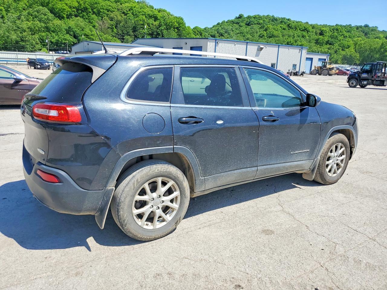2015 Jeep Cherokee Latitude - Фото 3