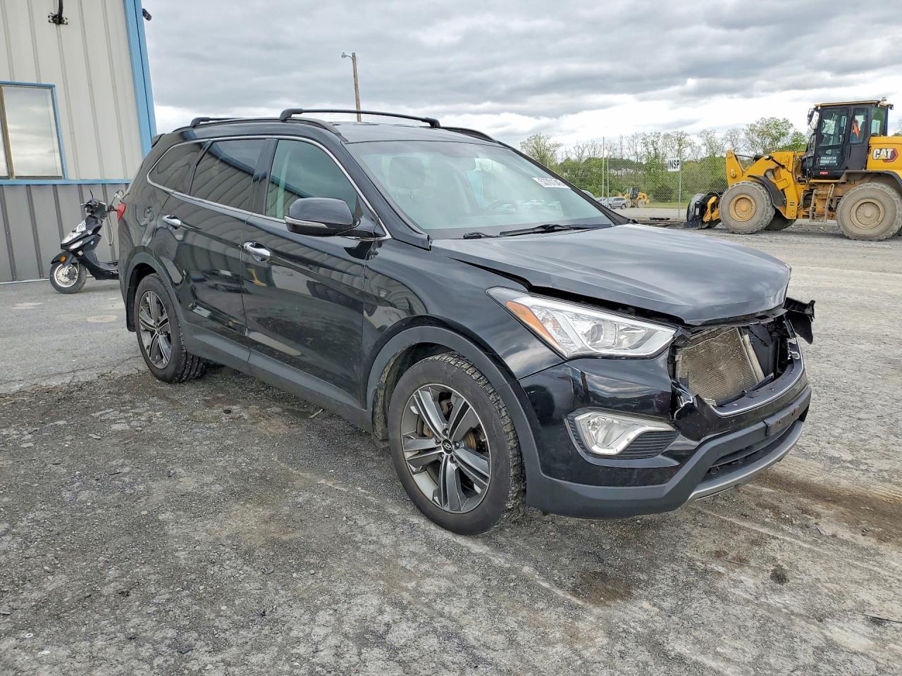 2015 Hyundai Santa Fe Limited - Image 4