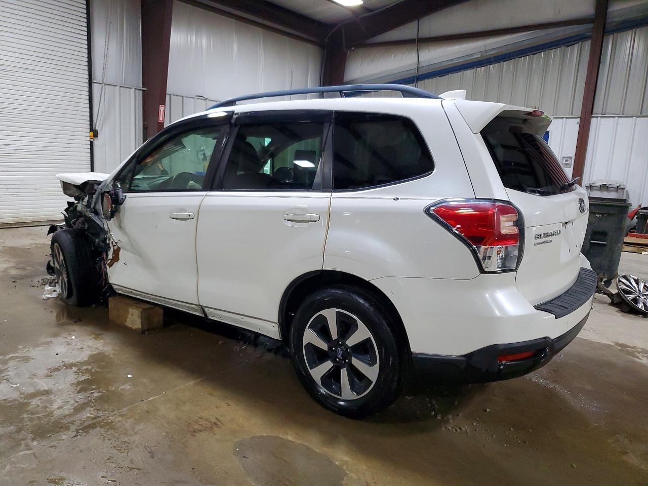 2018 Subaru Forester 2.5I Premium - Image 2