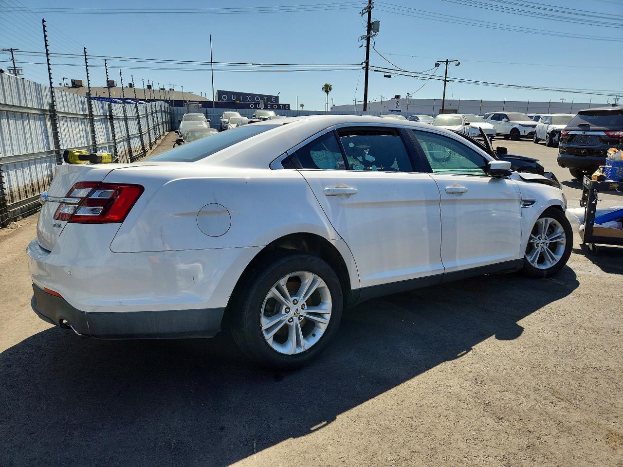 2015 Ford Taurus Sel - Фото 3