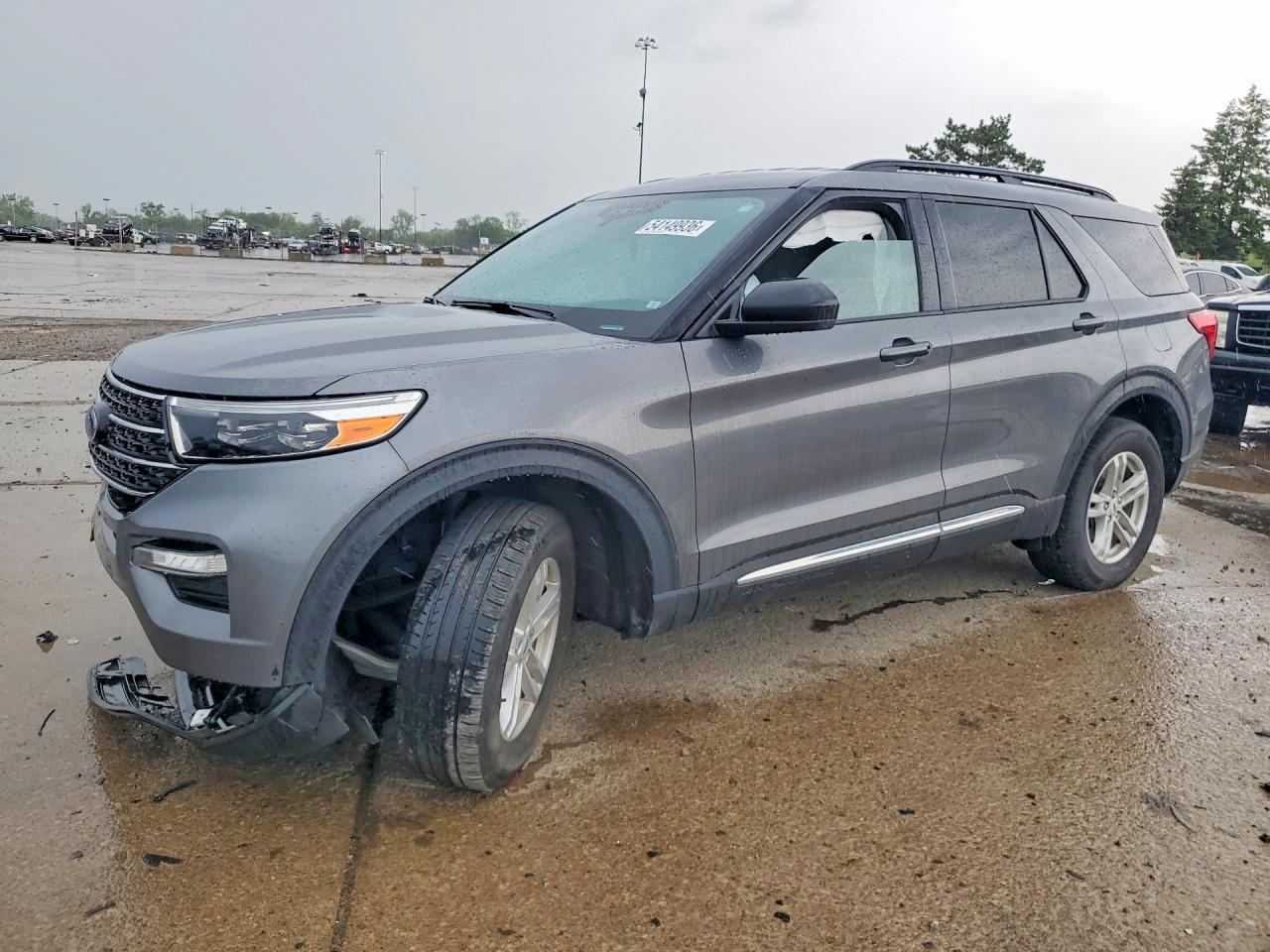 2023 Ford Explorer Xlt