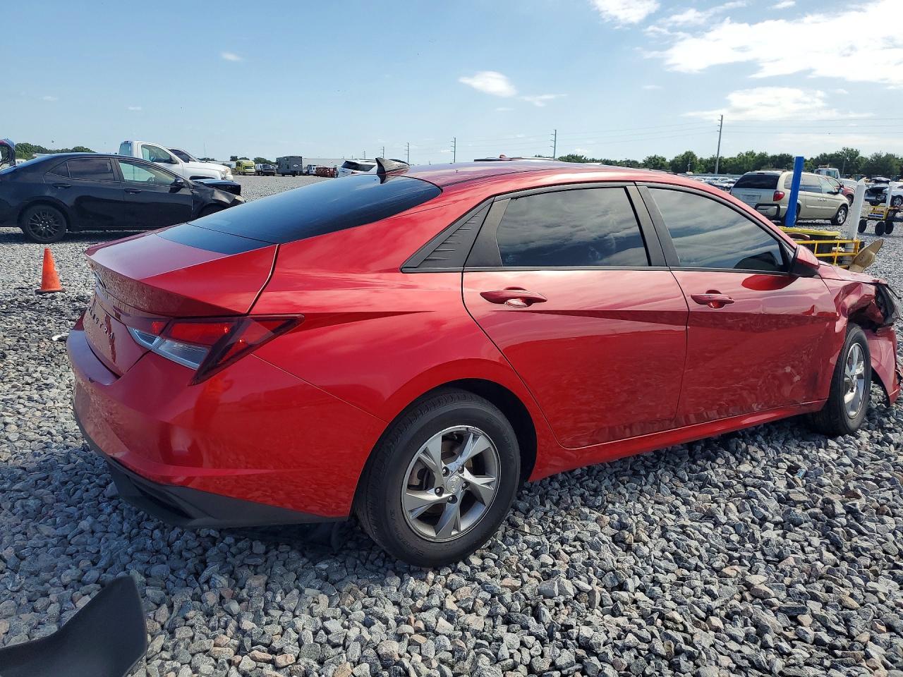 2021 Hyundai Elantra Se - Фото 3