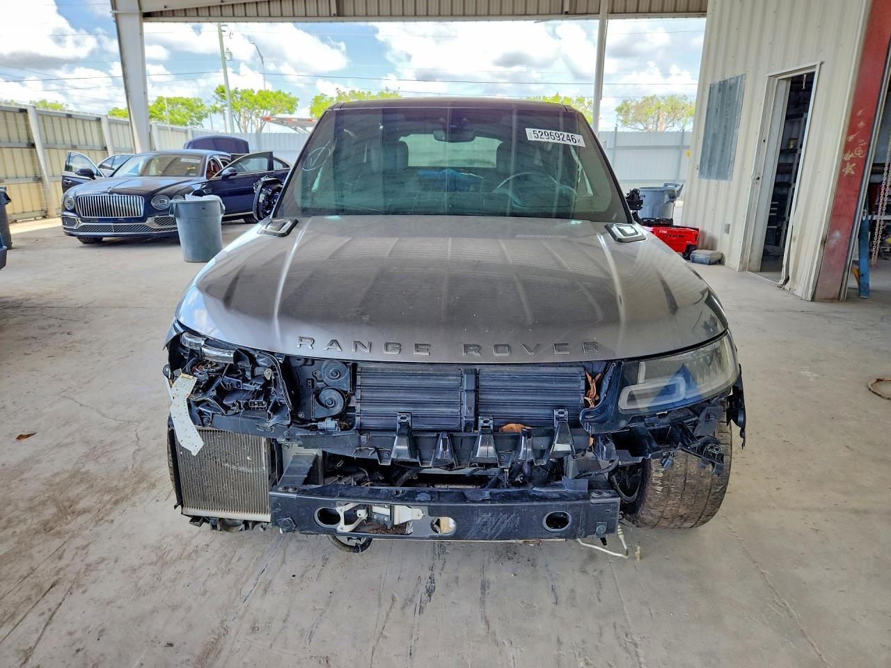 2019 Land Rover Range Rover Sport Supercharged Dynamic - Image 5