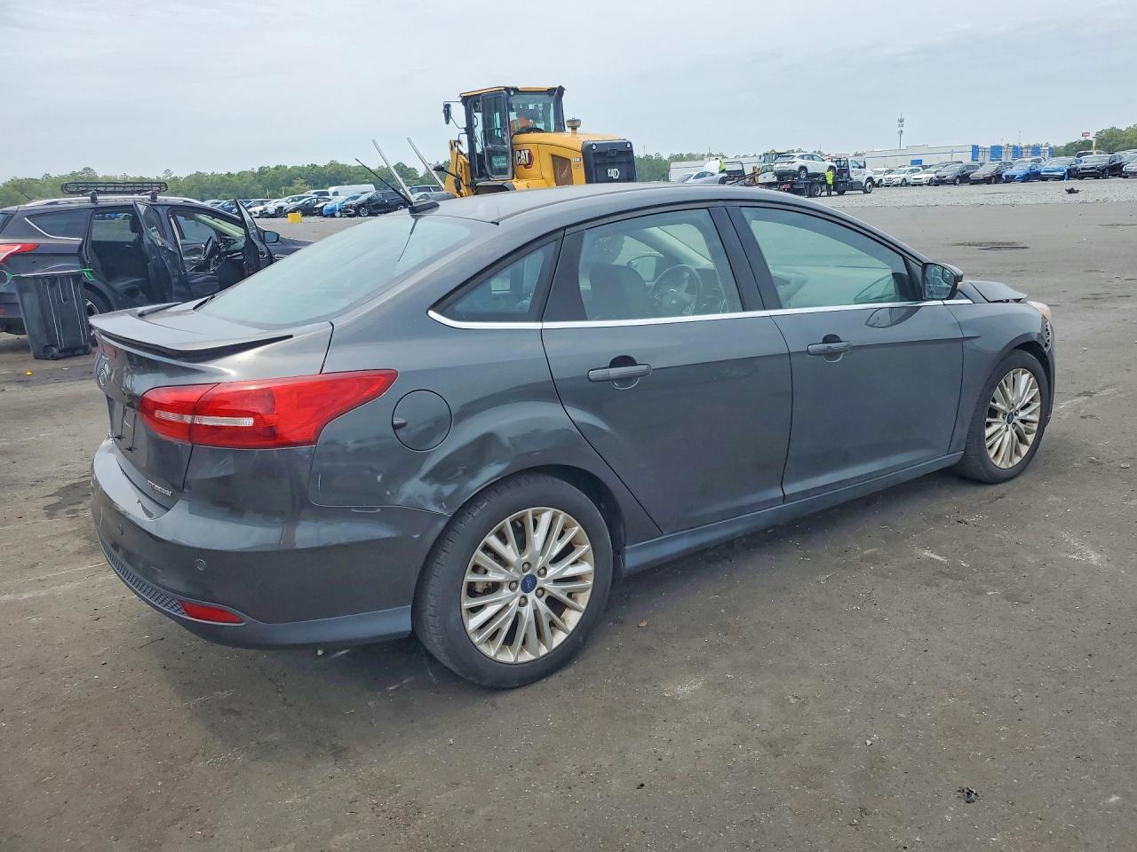 2018 Ford Focus Titanium - Фото 3