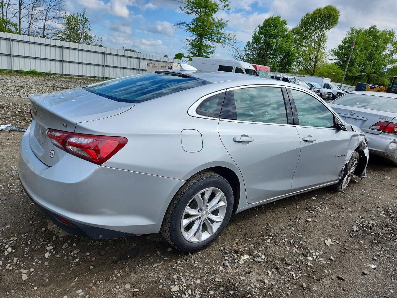 2020 Chevrolet Malibu Lt - Фото 3
