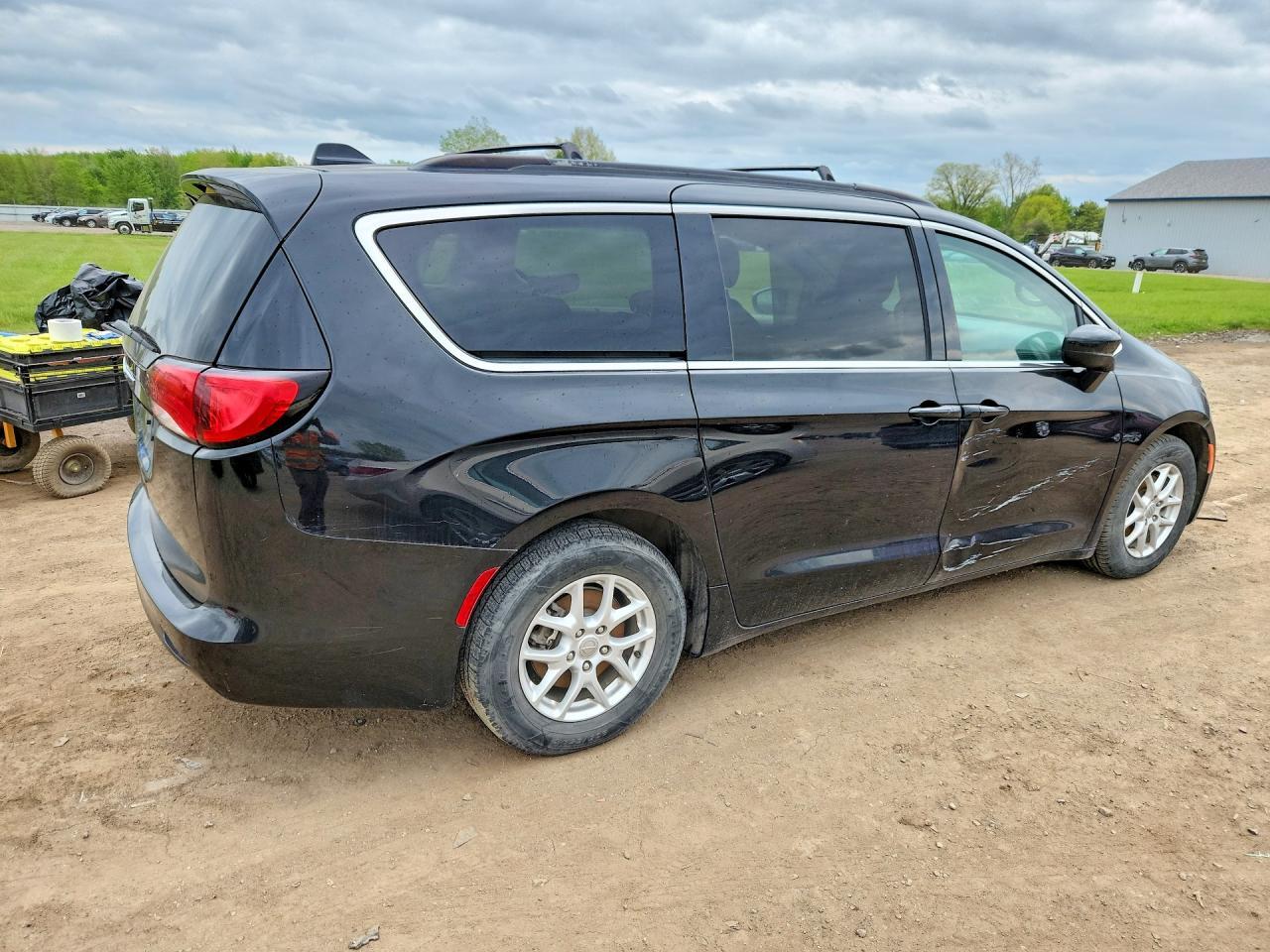 2020 Chrysler Voyager Lxi - Image 3