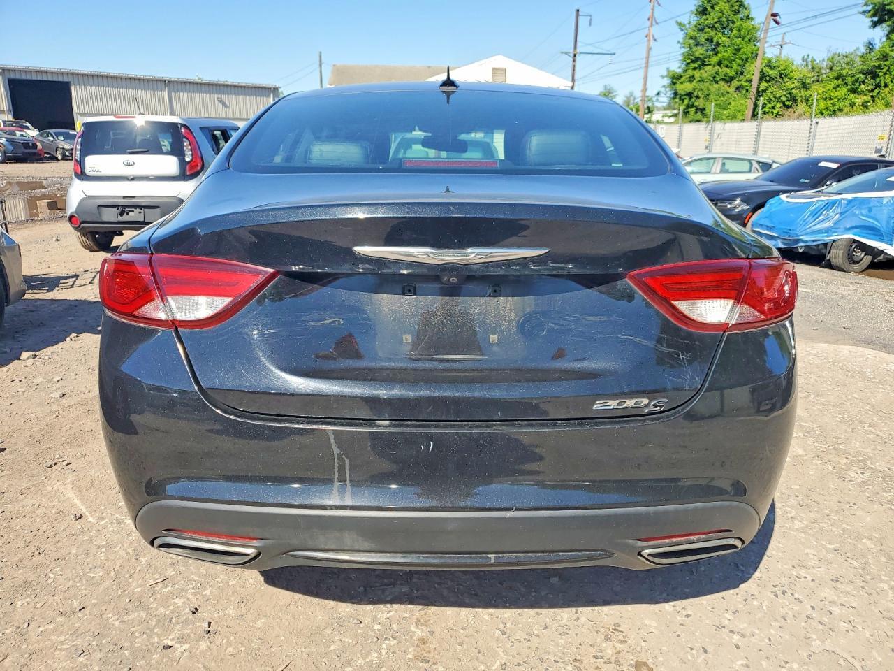 2015 Chrysler 200 S - Фото 6