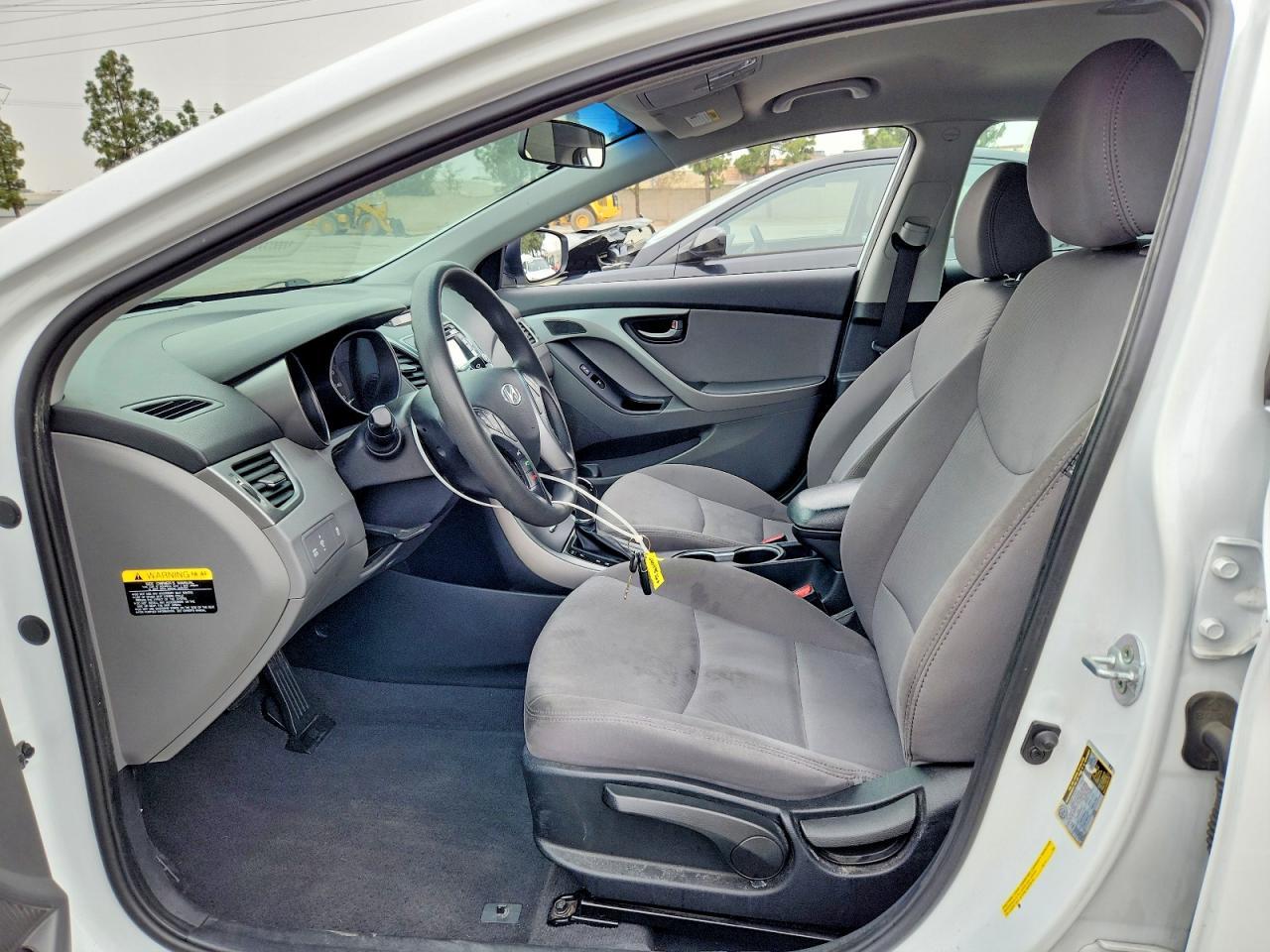 2015 Hyundai Elantra Se - Фото 7