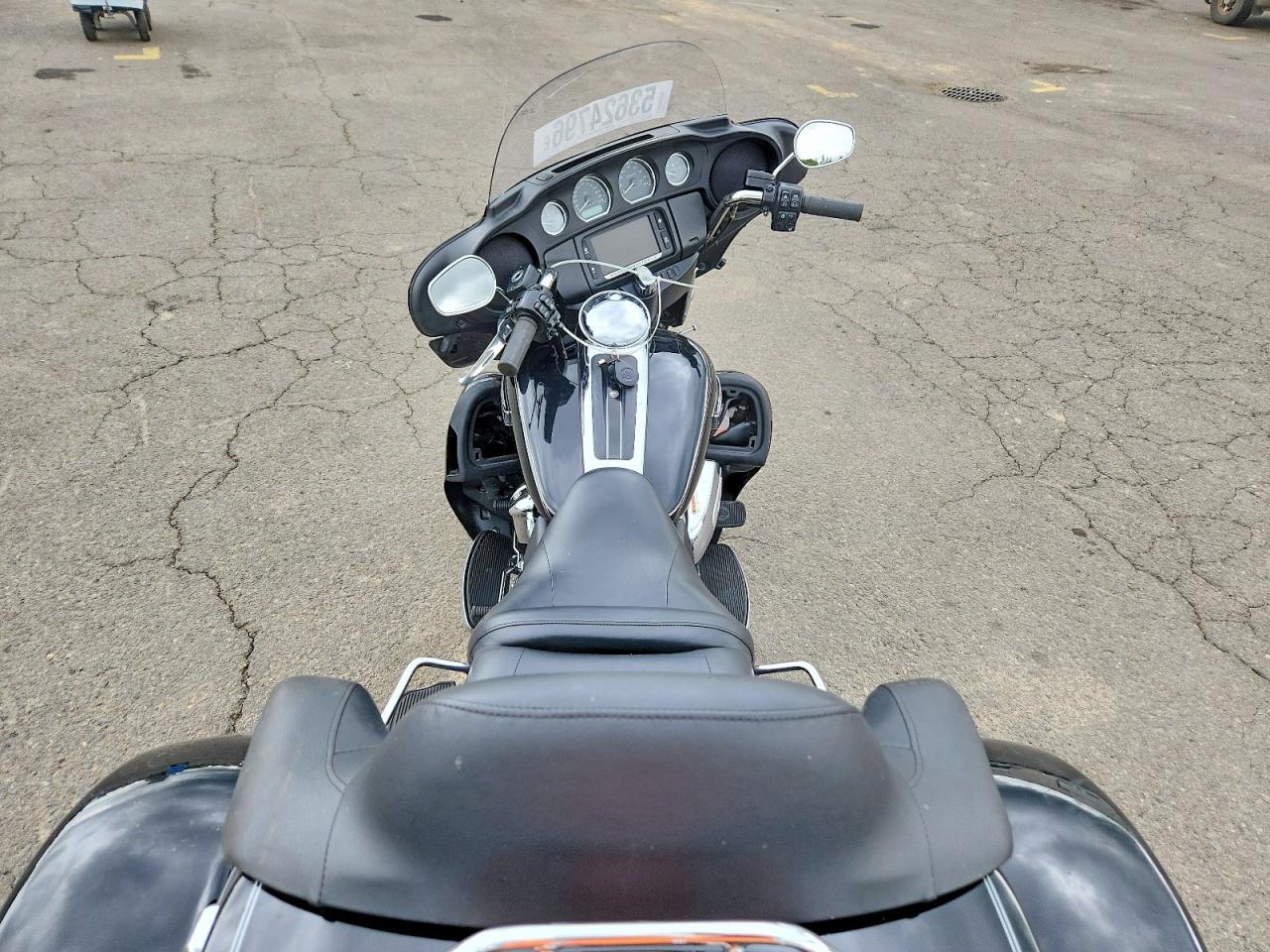 2017 Harley-Davidson Flhtcutg Tri Glide Ultra - Фото 6