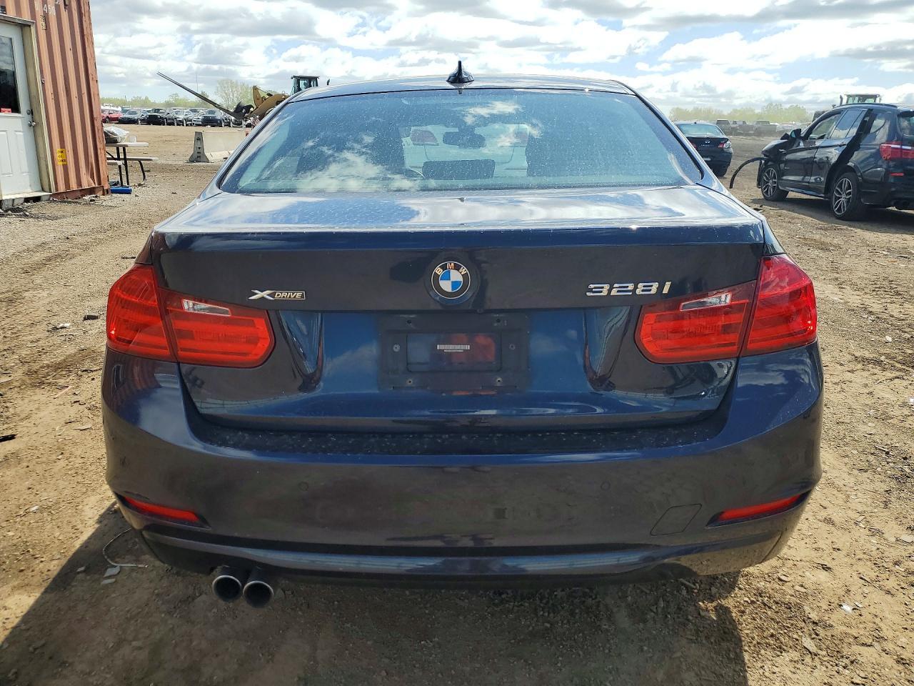 2015 BMW 328 Xi - Фото 6