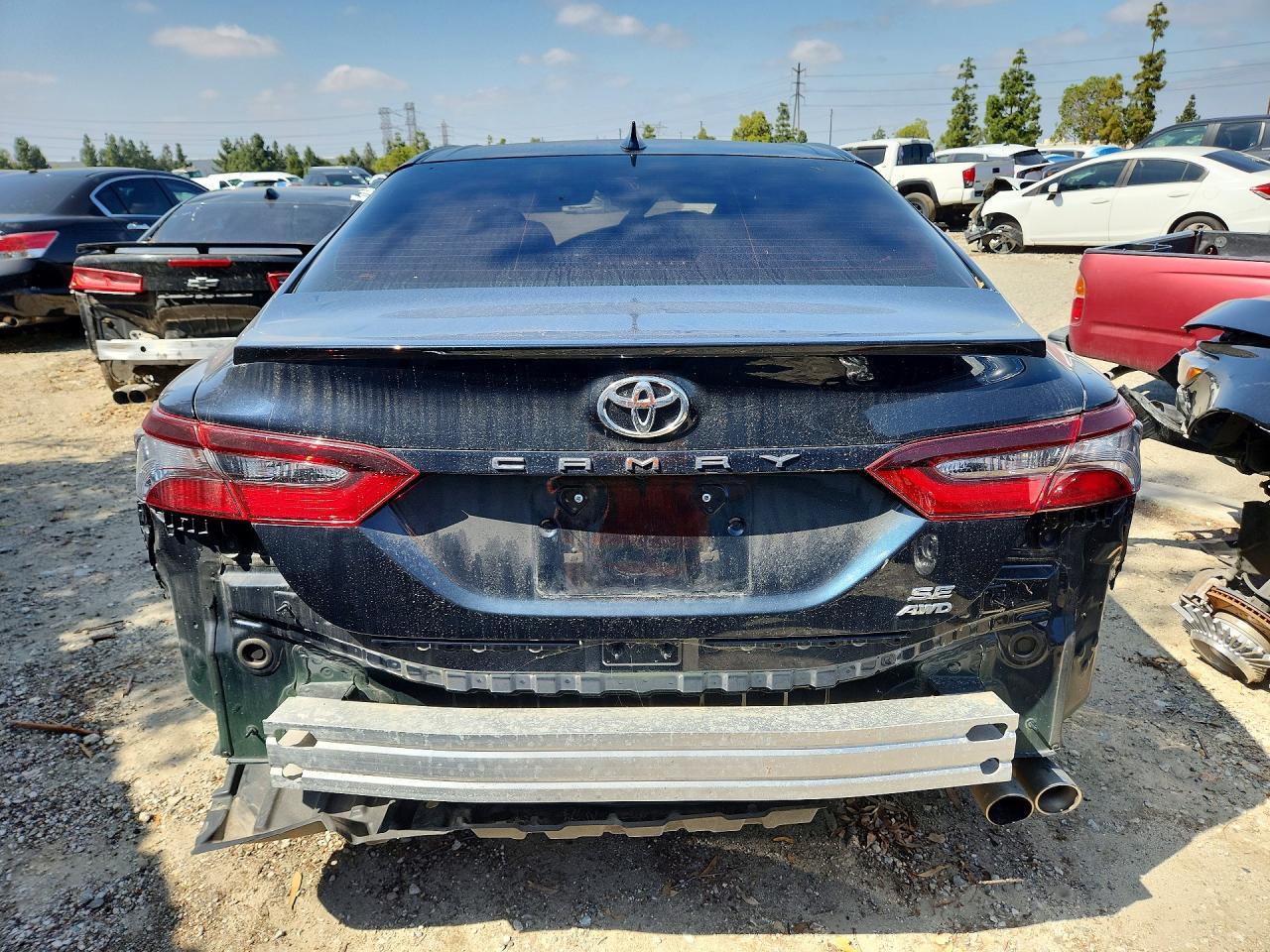 2021 Toyota Camry Se - Фото 6