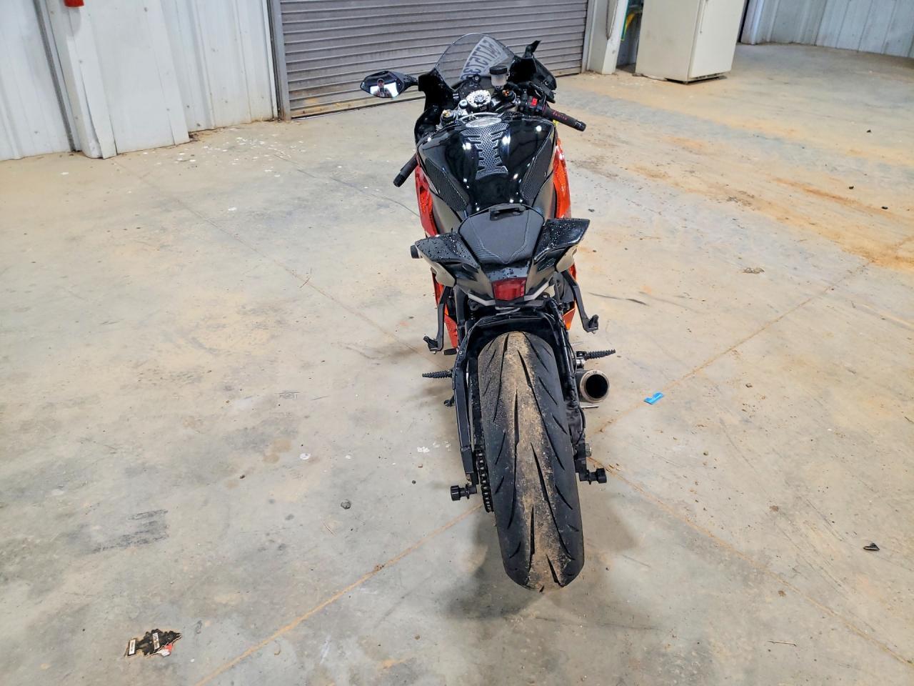 2020 Yamaha Yzfr6 - Image 4