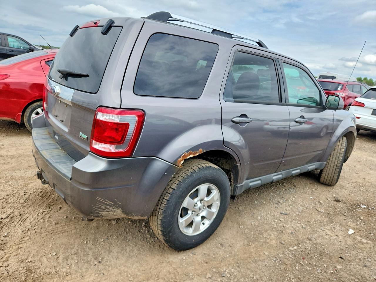 2010 Ford Escape Limited - Фото 3