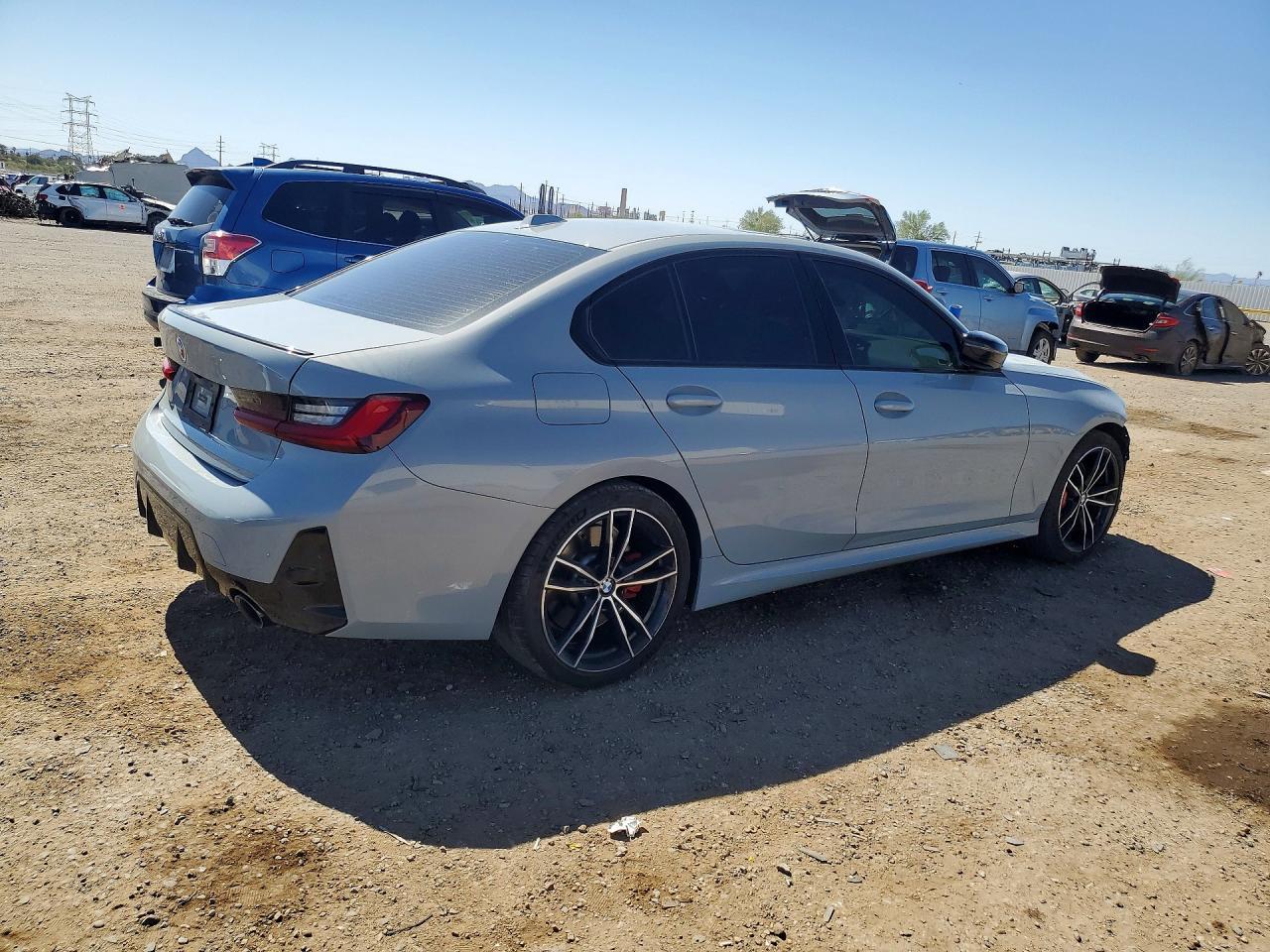 2024 BMW 330I - Фото 3