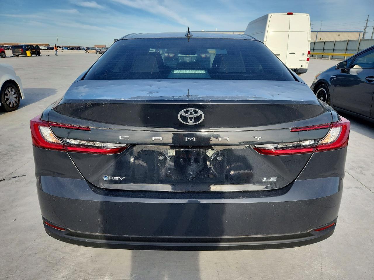 2025 Toyota Camry Le - Фото 6