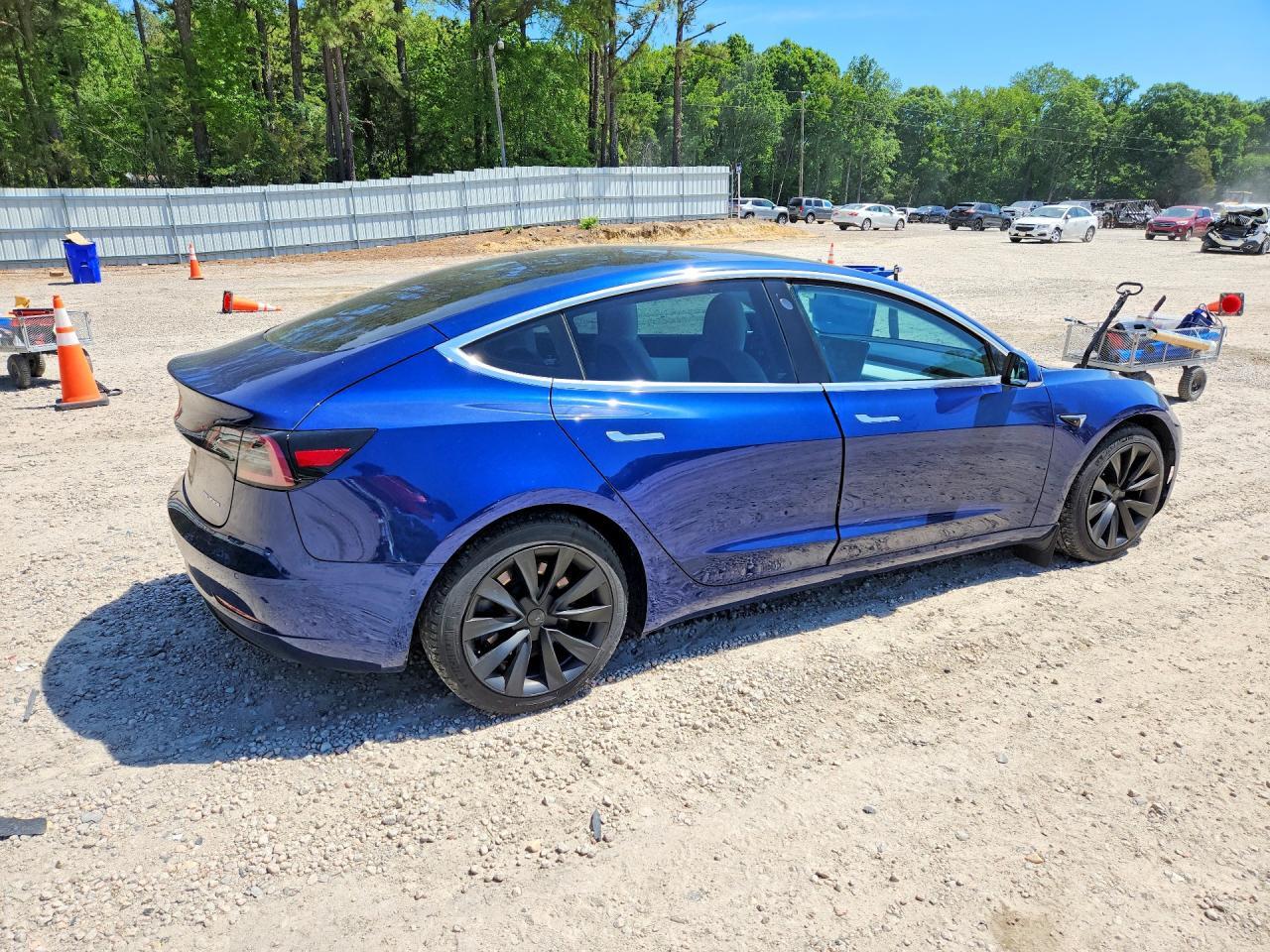 2018 Tesla Model 3 - Фото 3