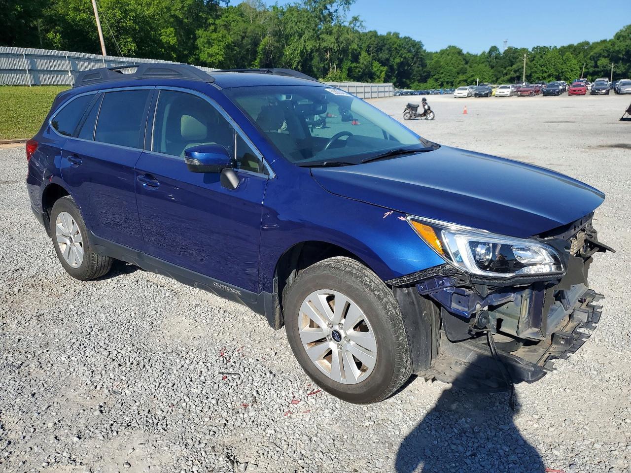 2017 Subaru Outback 2.5I Premium - Image 4