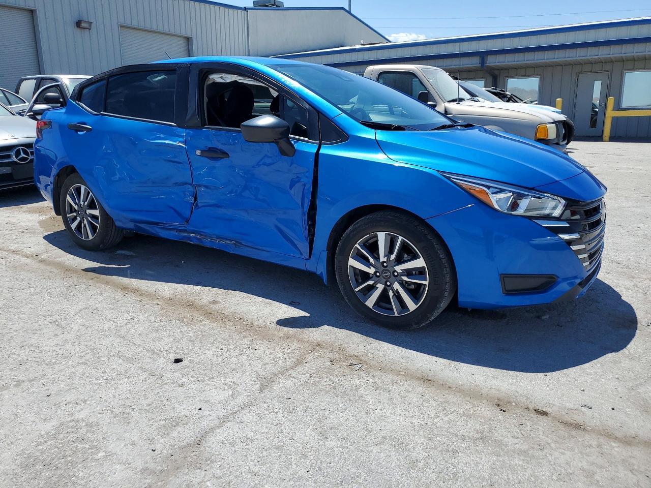 2024 Nissan Versa S - Фото 4