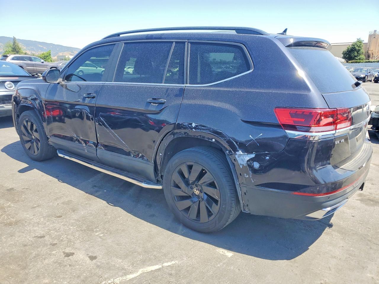 2023 Volkswagen Atlas Se - Image 2