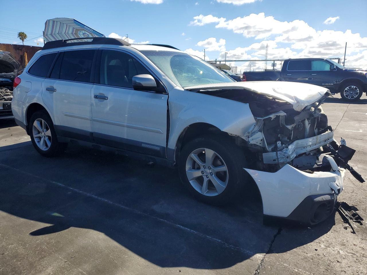 2013 Subaru Outback 2.5I Limited - Image 4