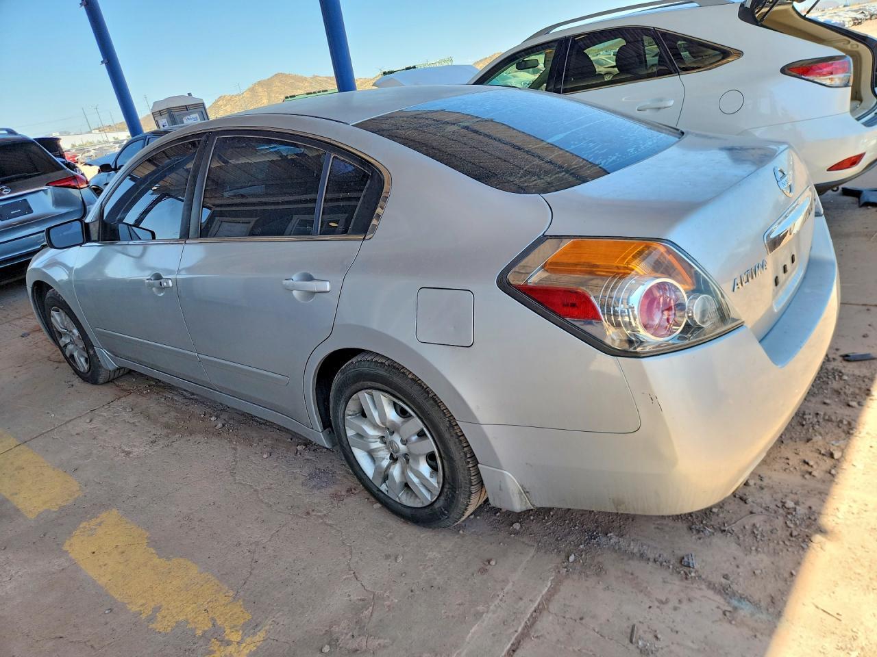 2009 Nissan Altima 2.5 - Image 2