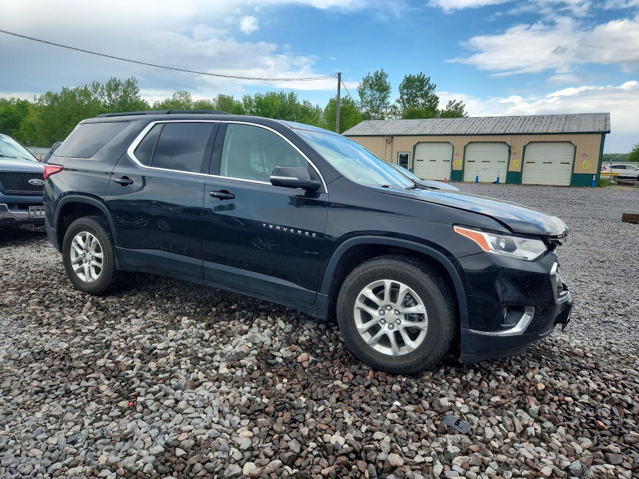 2021 Chevrolet Traverse Lt - Фото 4