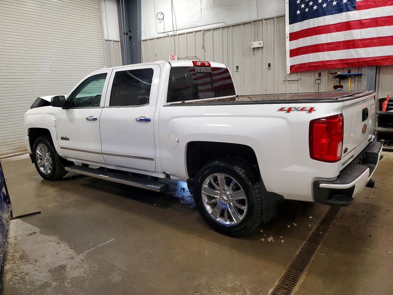 2017 Chevrolet Silverado K1500 High Country - Фото 2