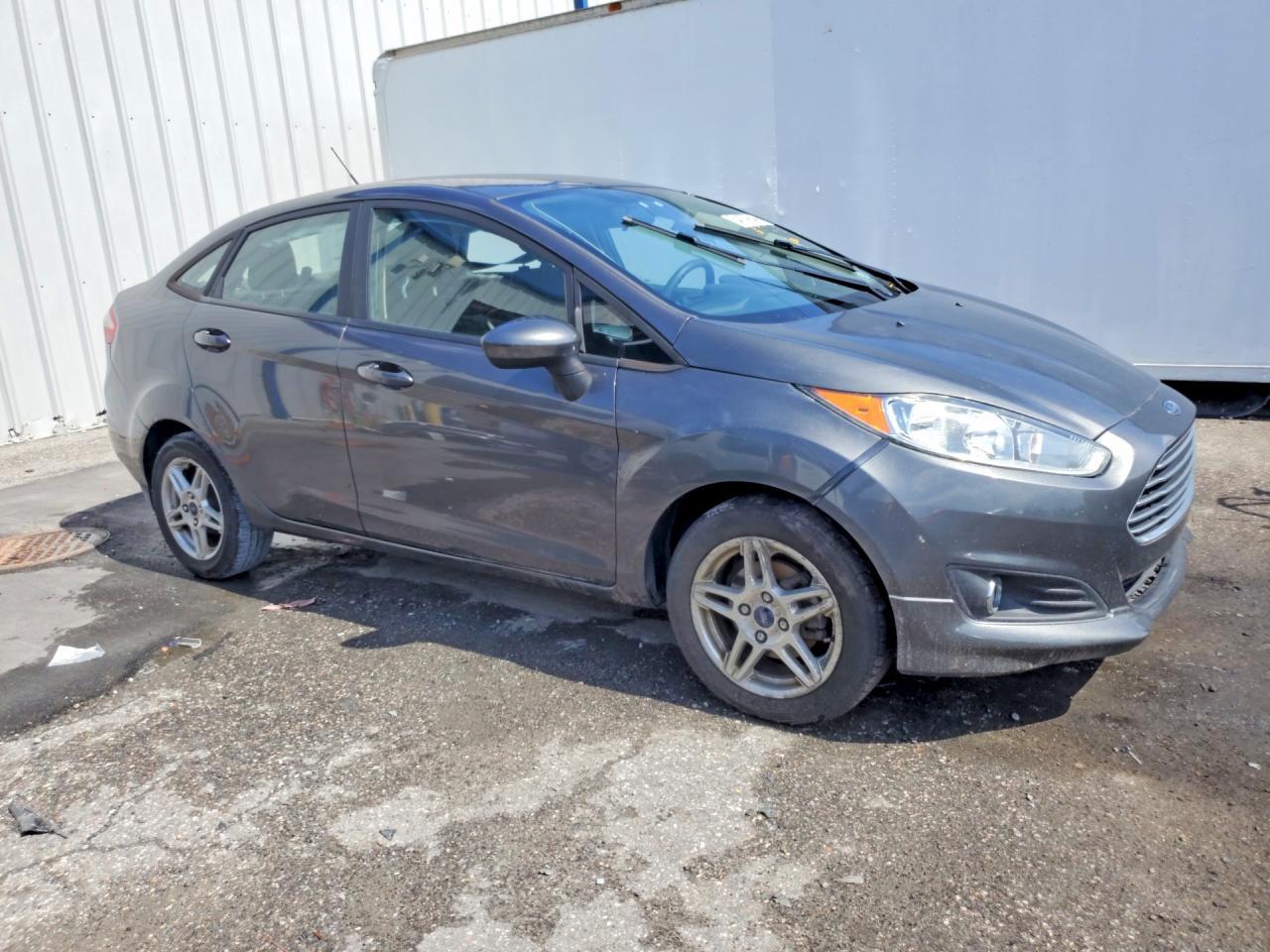 2019 Ford Fiesta Se - Image 4