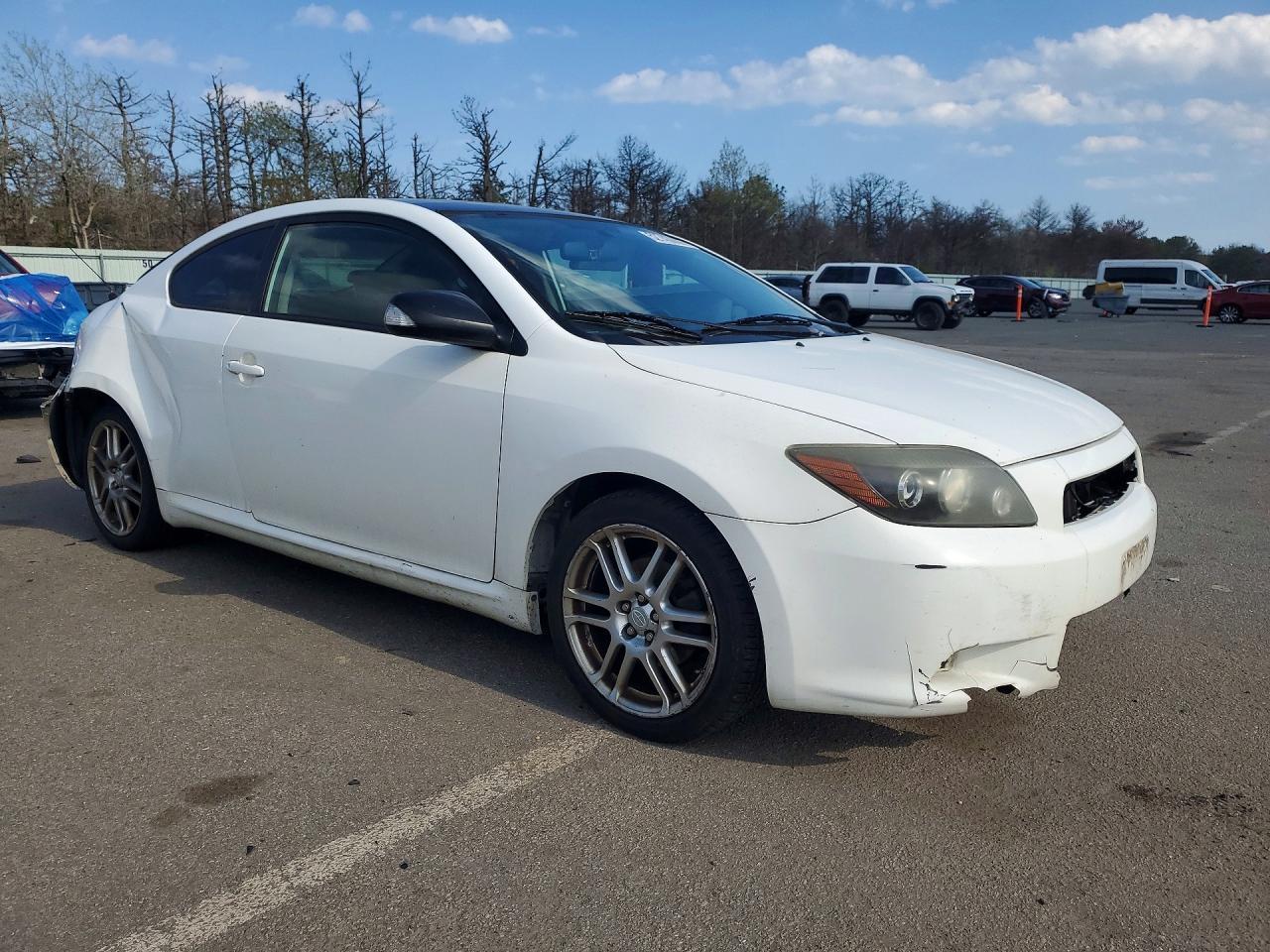2009 Toyota Scion - Image 4