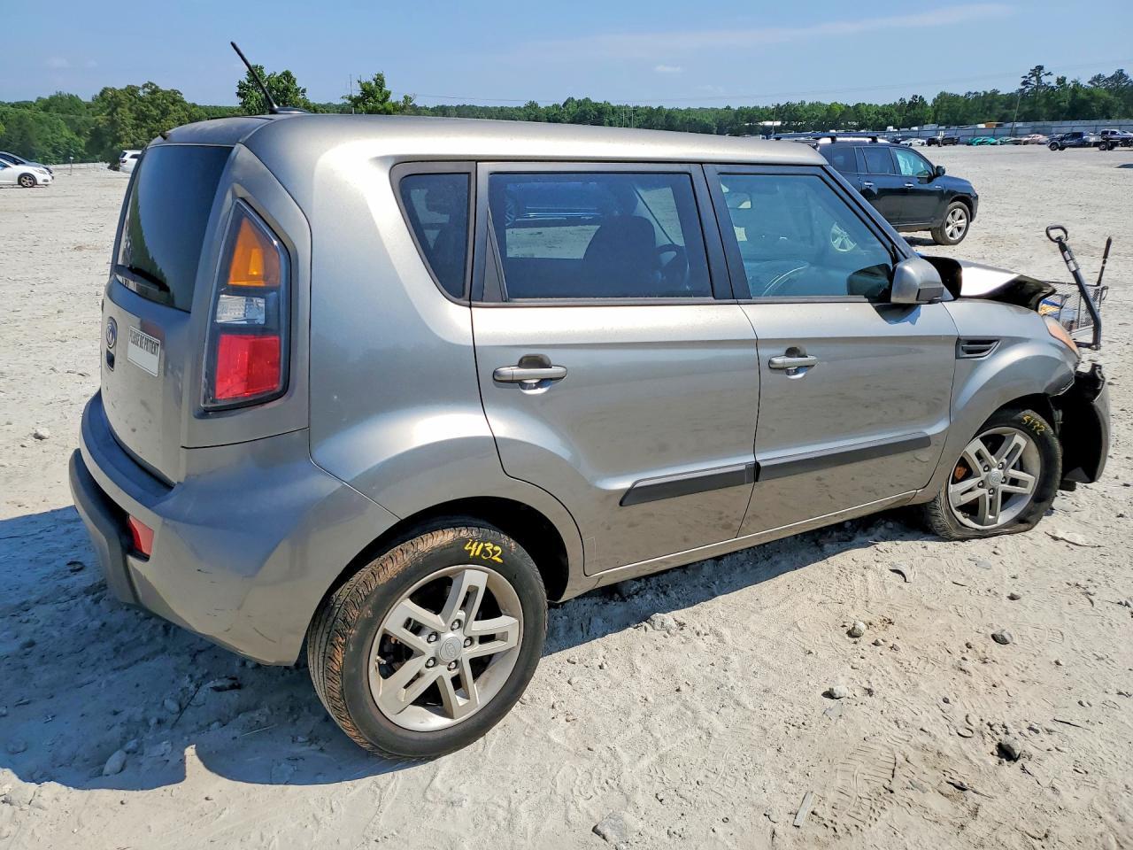 2011 Kia Soul + - Фото 3