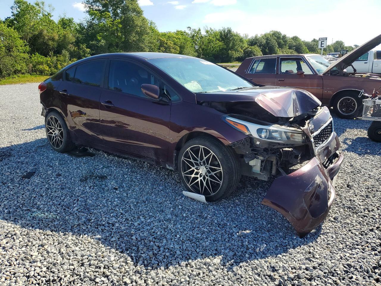 2018 Kia Forte Lx - Image 4