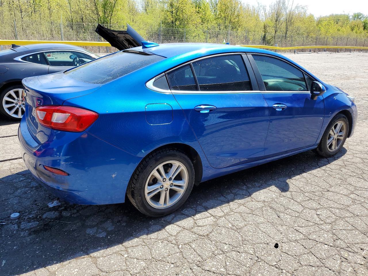 2017 Chevrolet Cruze Lt - Фото 3