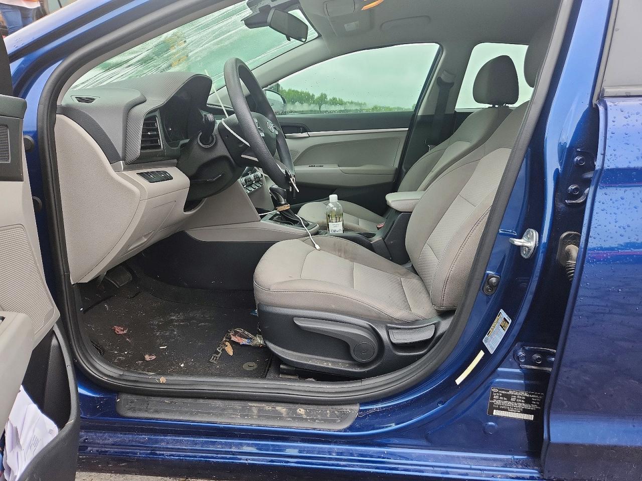 2020 Hyundai Elantra 4D - Image 7