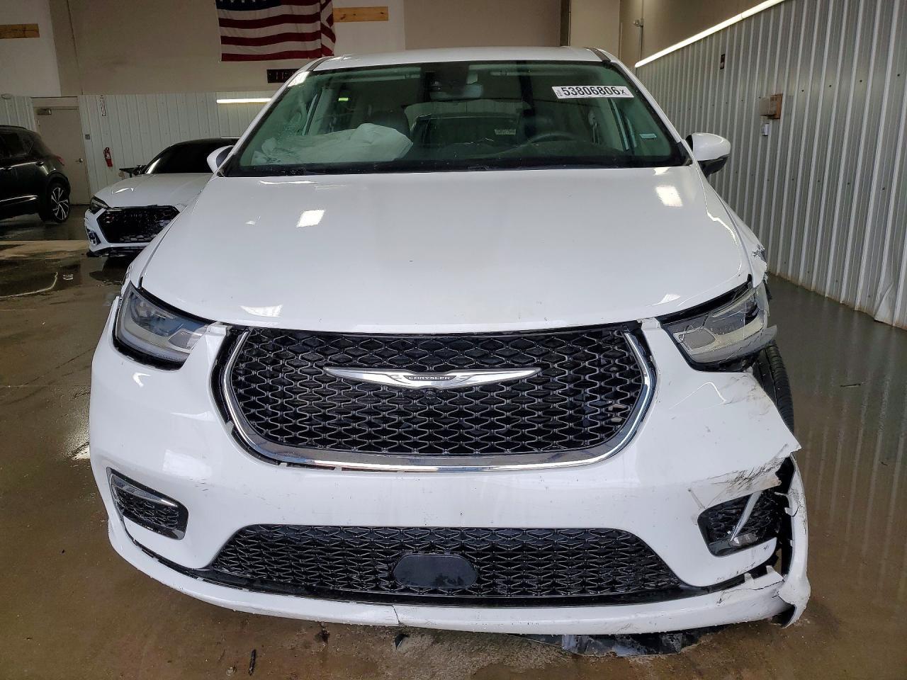 2023 Chrysler Pacifica Touring L - Фото 5