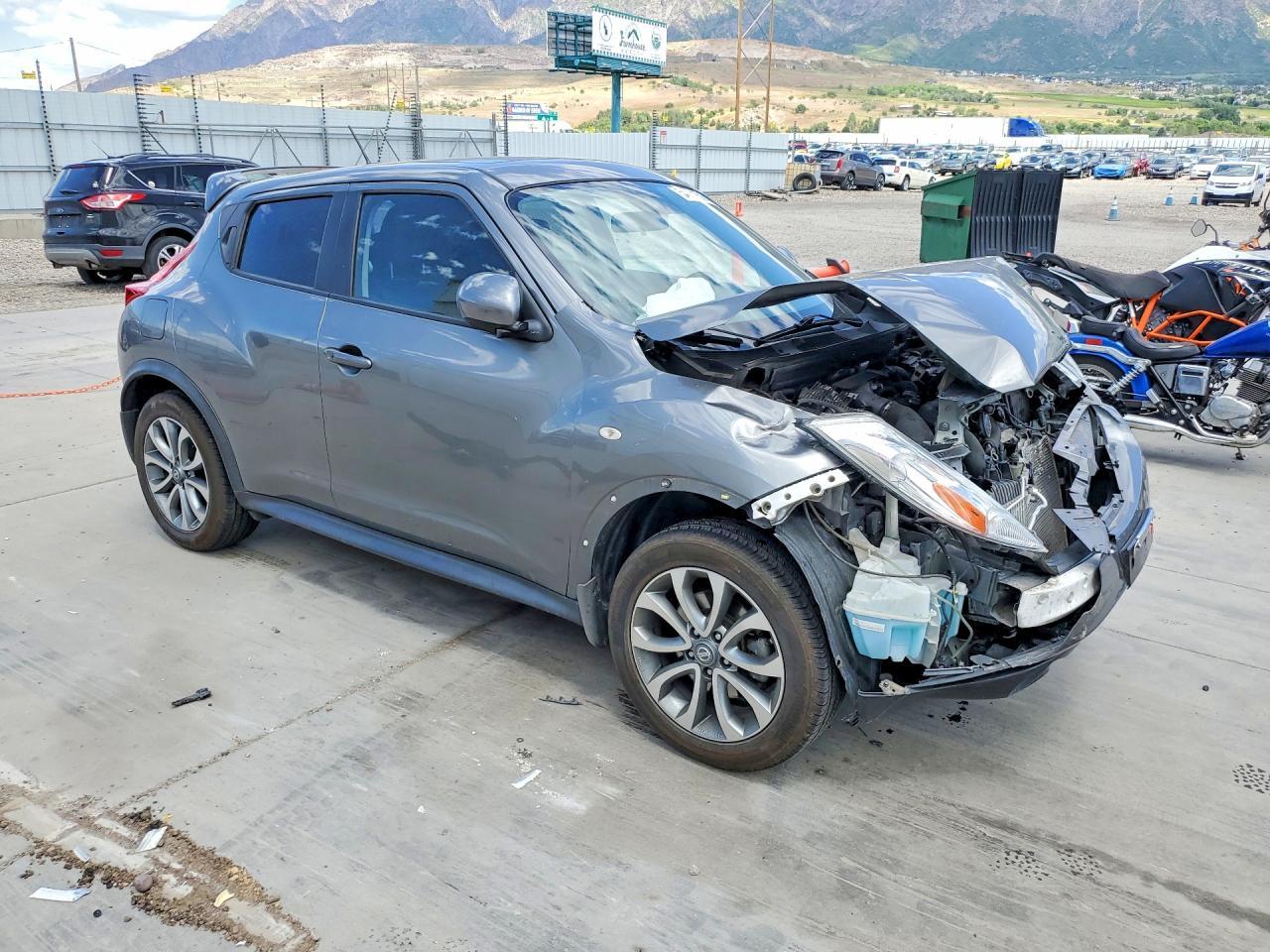 2013 Nissan Juke S - Image 4