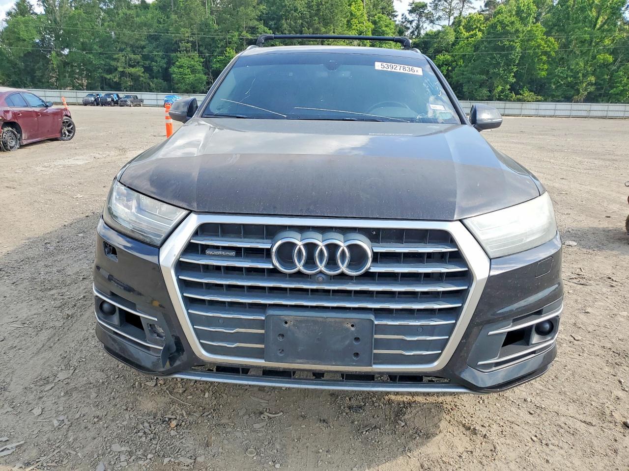 2017 Audi Q7 Premium Plus - Image 5
