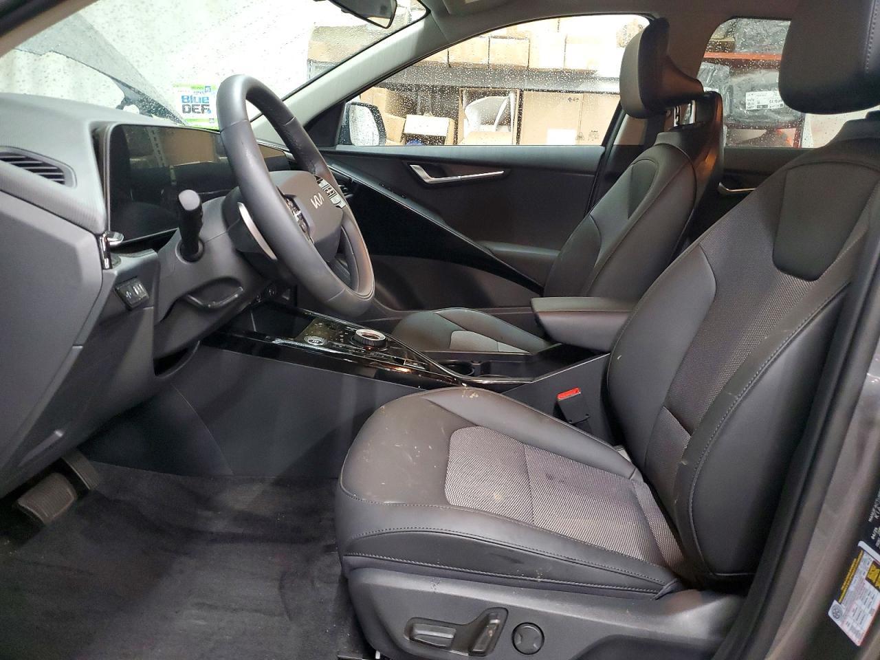 2025 Kia Niro Ex - Image 7