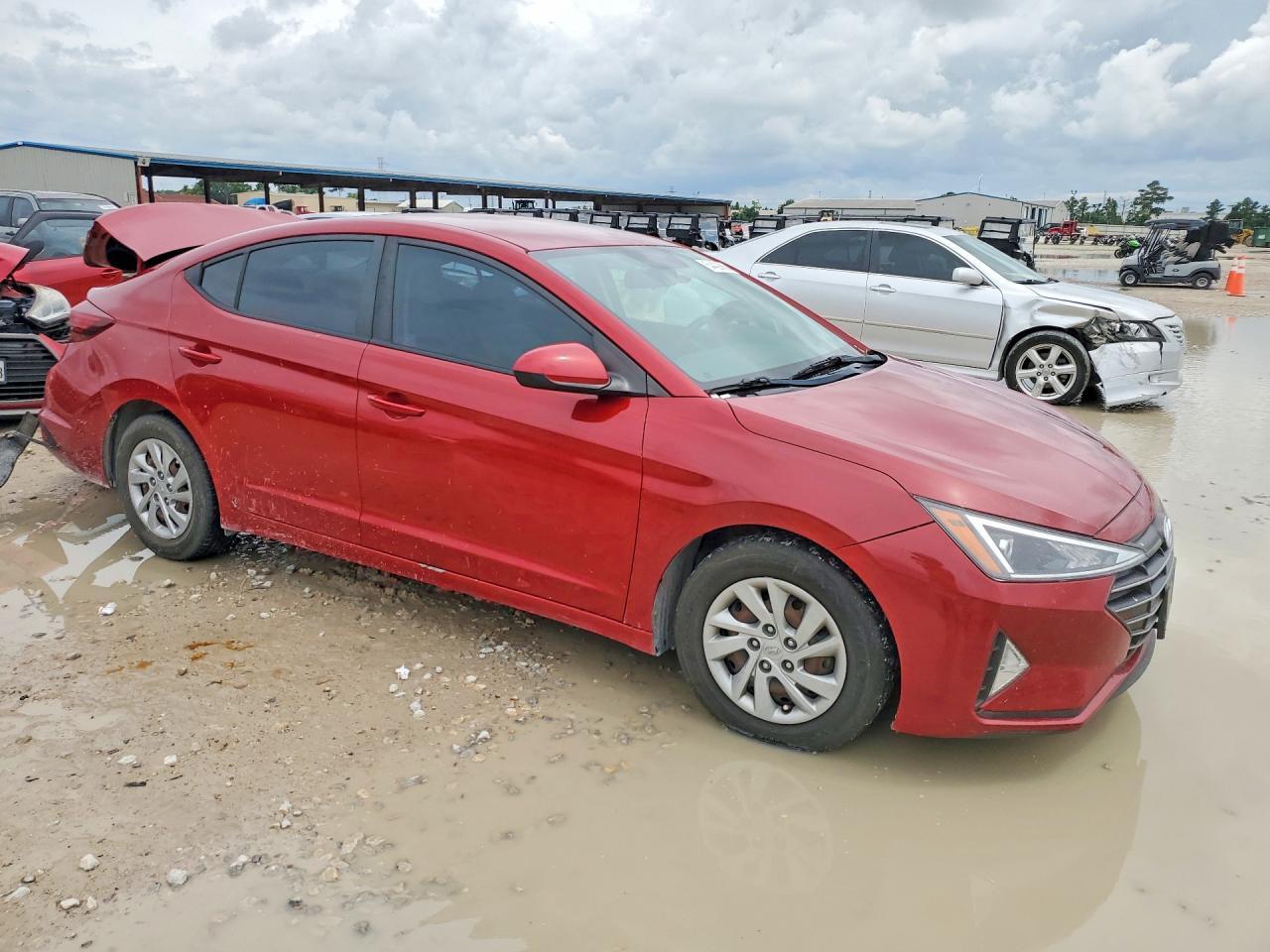 2019 Hyundai Elantra Se - Фото 4